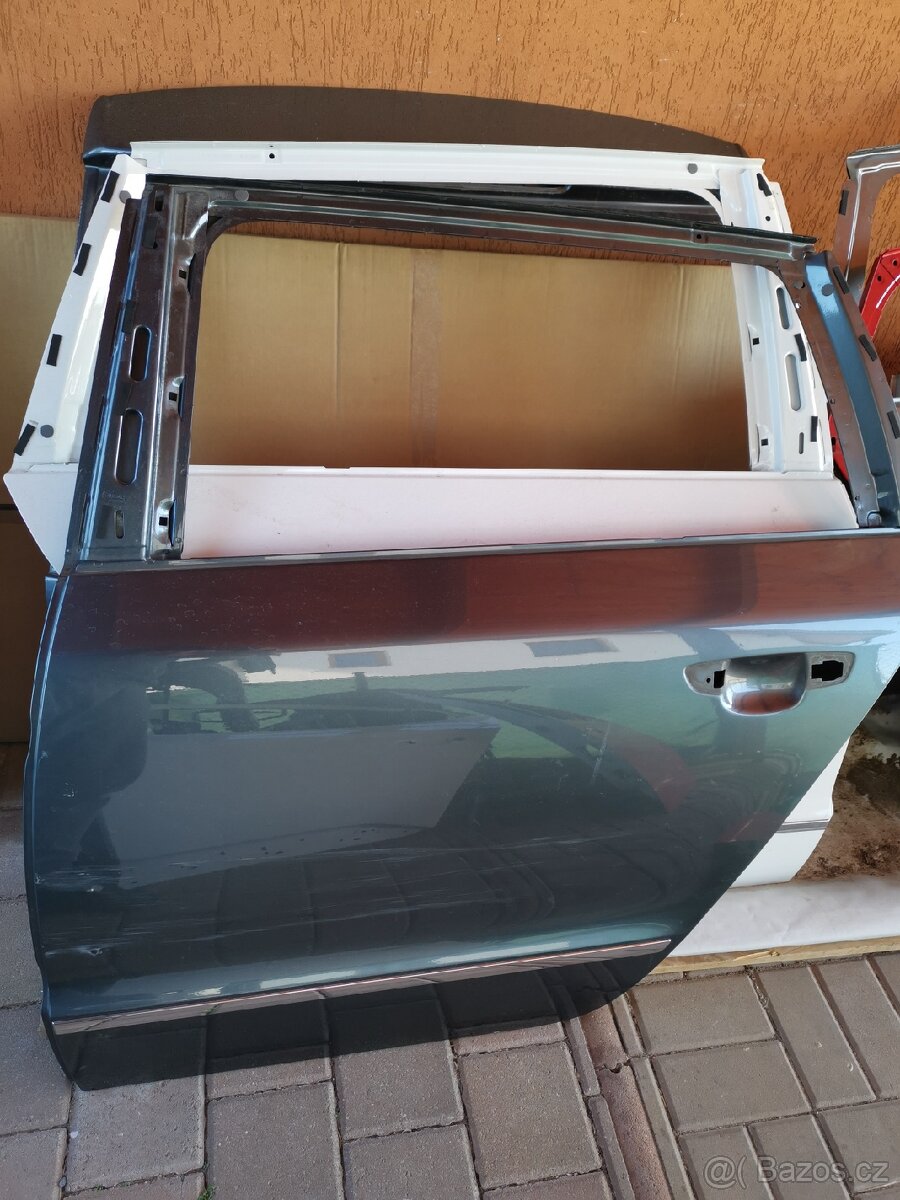 Leve + prave zadní dvere Skoda Superb 2