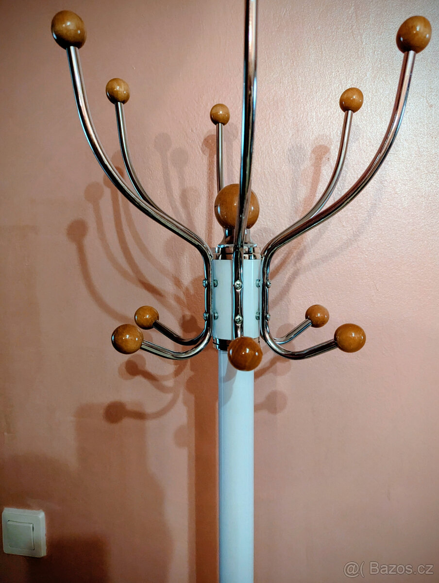 Věšák multifunkční