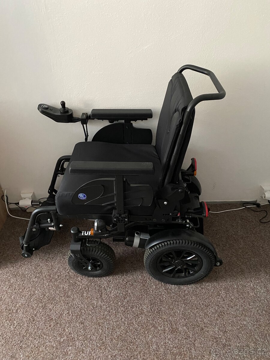 Elektrický invalidní vozík