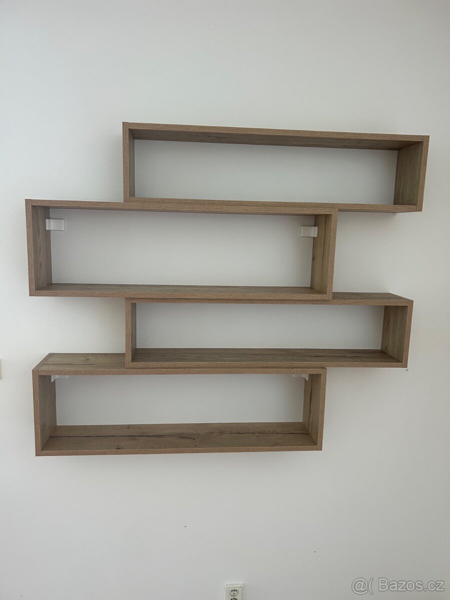 Sada závěsných polic