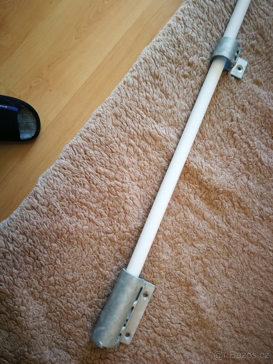 Držák vlajky na zeď,počítadlo zdvihu,panty na štafle