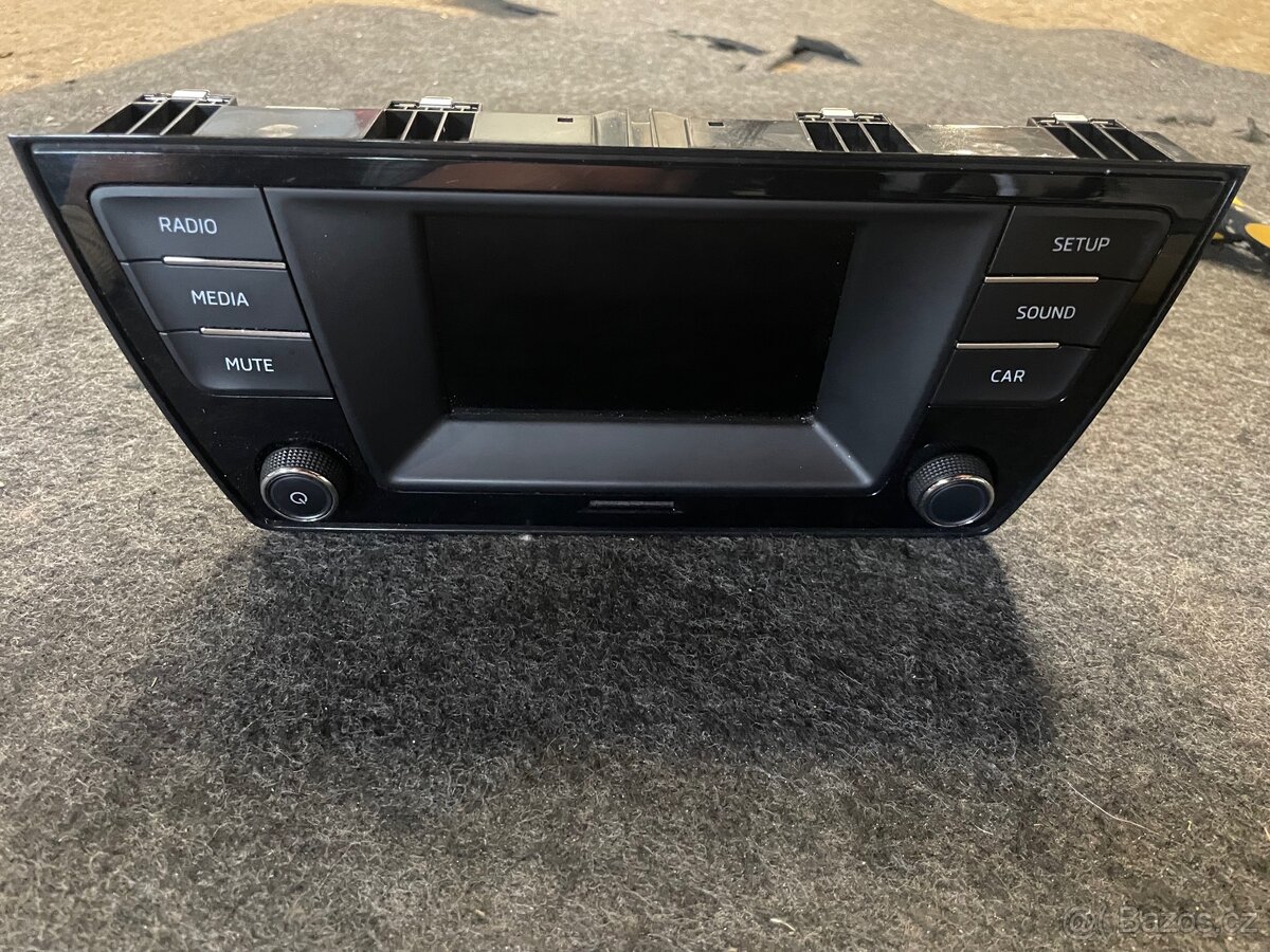 Rádio SWING ŠKODA FABIA III 6V0 035 867 E