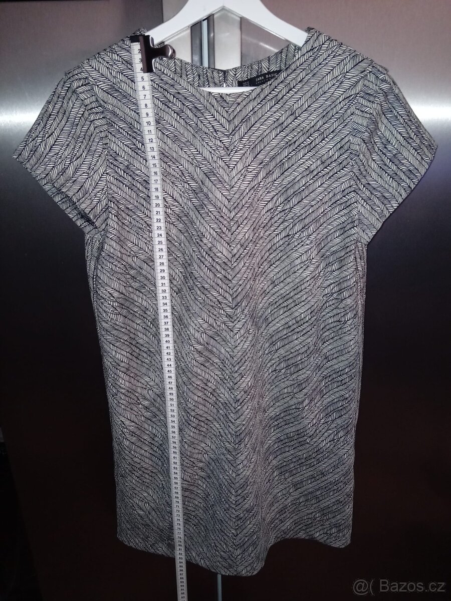 ZARA Elegantní pouzdrové šaty