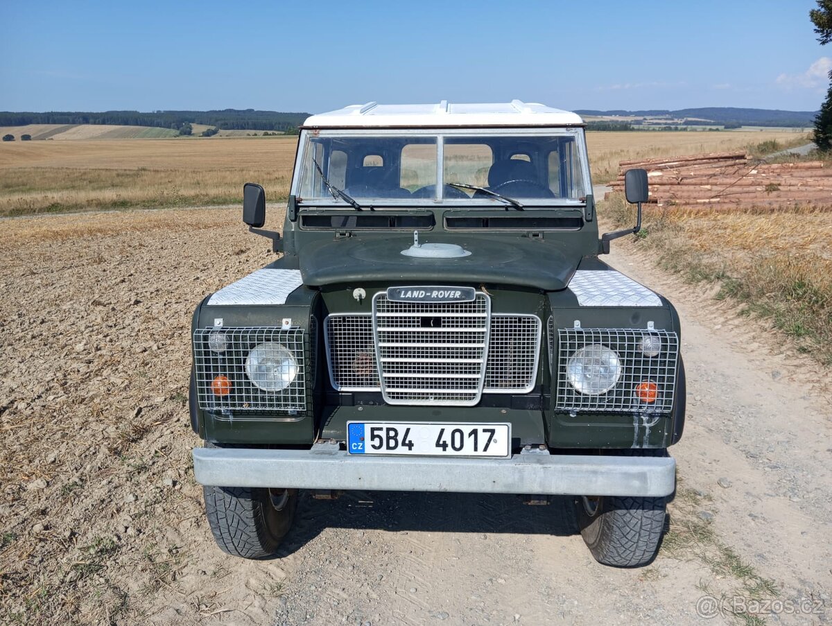 Land Rover Defender 88