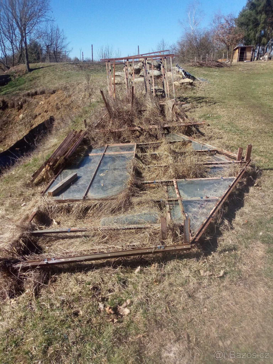 Sklenik 6 x 4m.