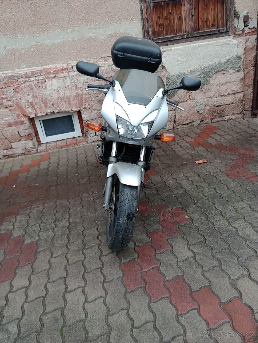 Honda Hornet 600 r.v.2000
