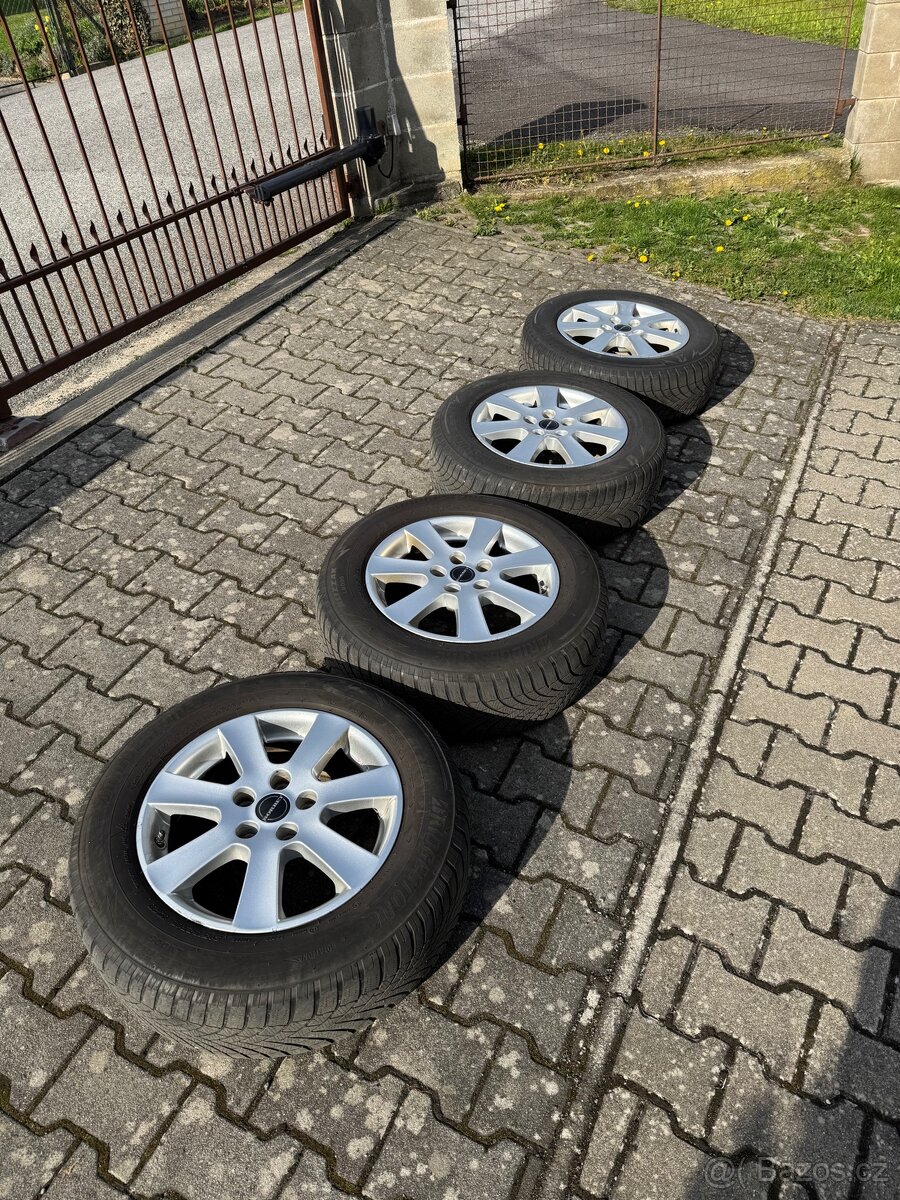 Alu kola Borbet 16" se zimním pneu Bridgestone