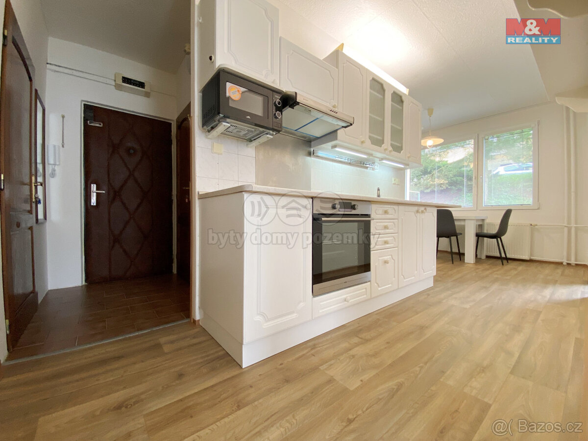 Pronájem bytu 3+1, 64 m², Dačice, ul. Máchova