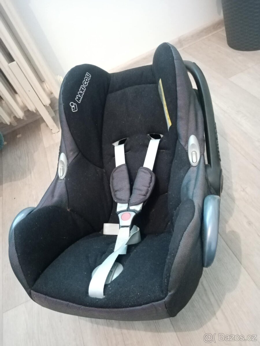 vajíčko MAXI-COSI se základnou