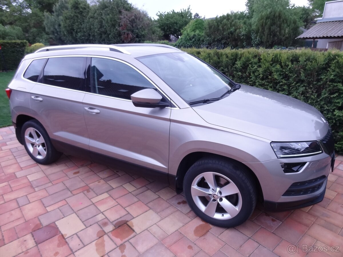 Karoq STYLE,1.5 TSI 110 kW,CZ,1.MAJ,servisované