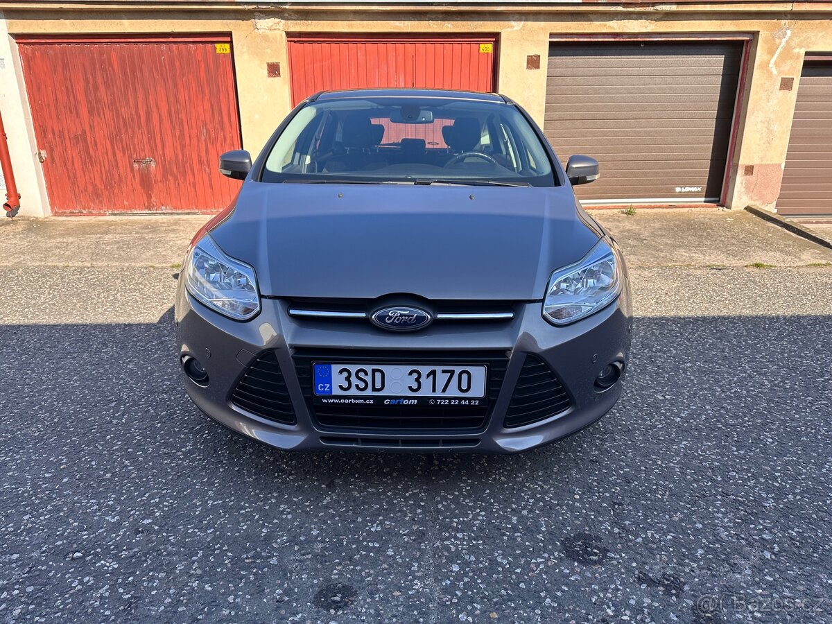 FORD FOCUS 1.6 16V 77 kw - benzín