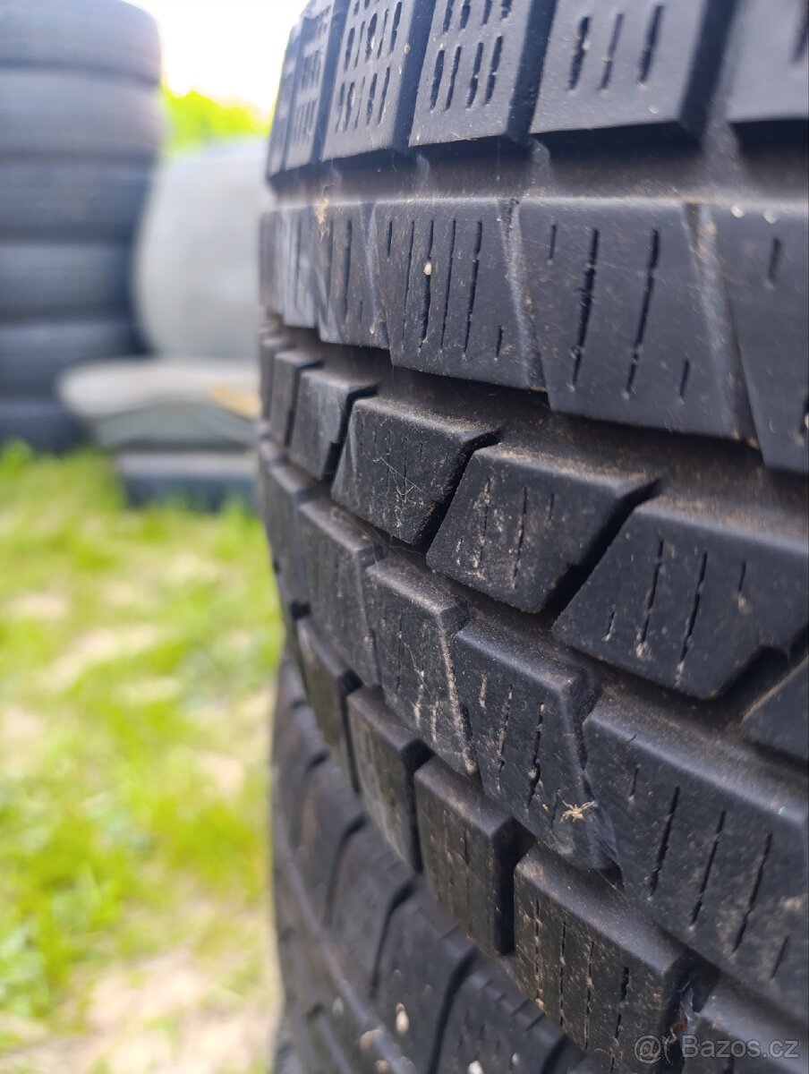 215/65 R16 M+S