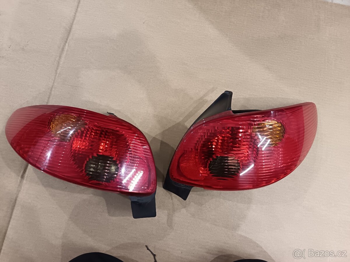 Peugeot 206 zadní světla