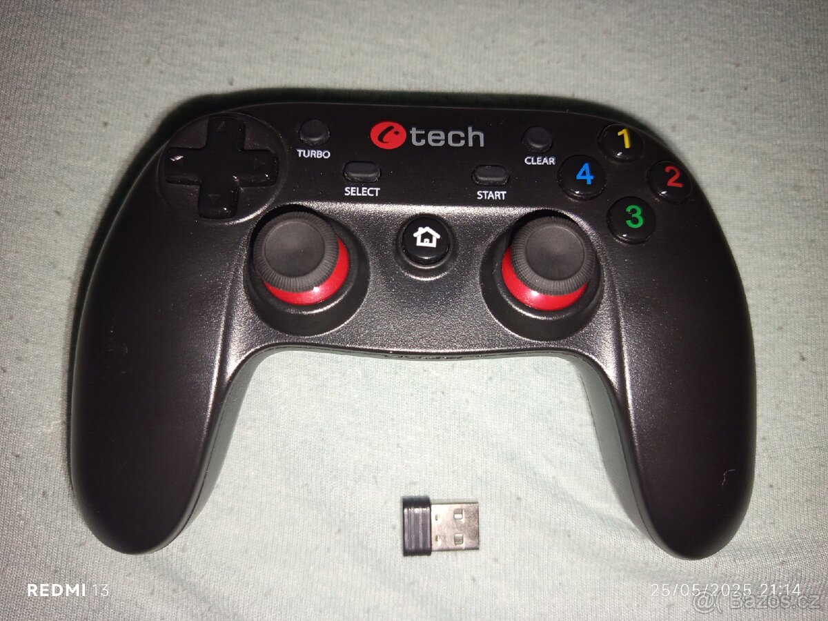Herní ovladač C-tech Lyacon GP-11.