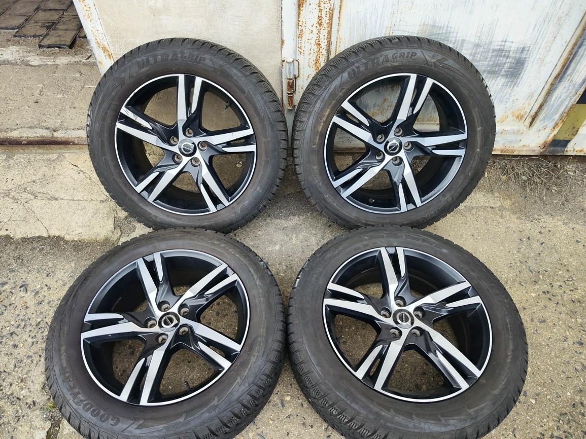 18"zimní alu sada Bicolor 5x108 origo Volvo XC40 V90CC V60