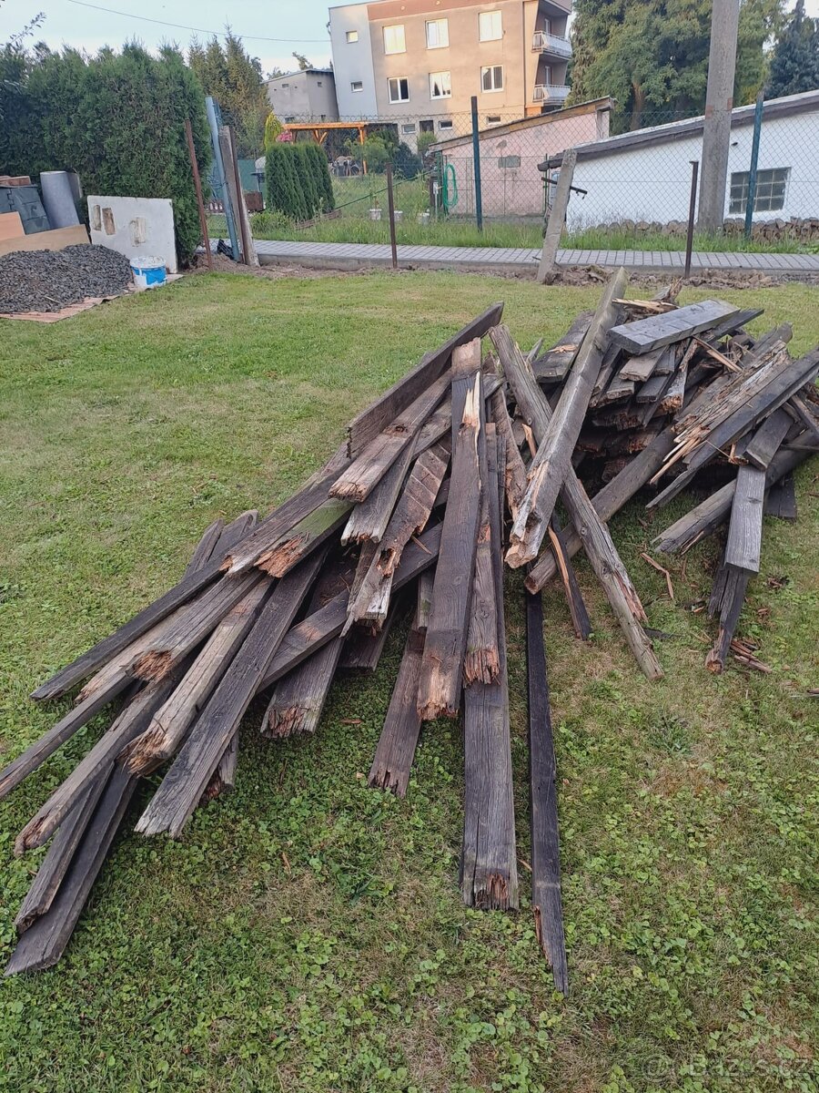 Dřevo za odvoz