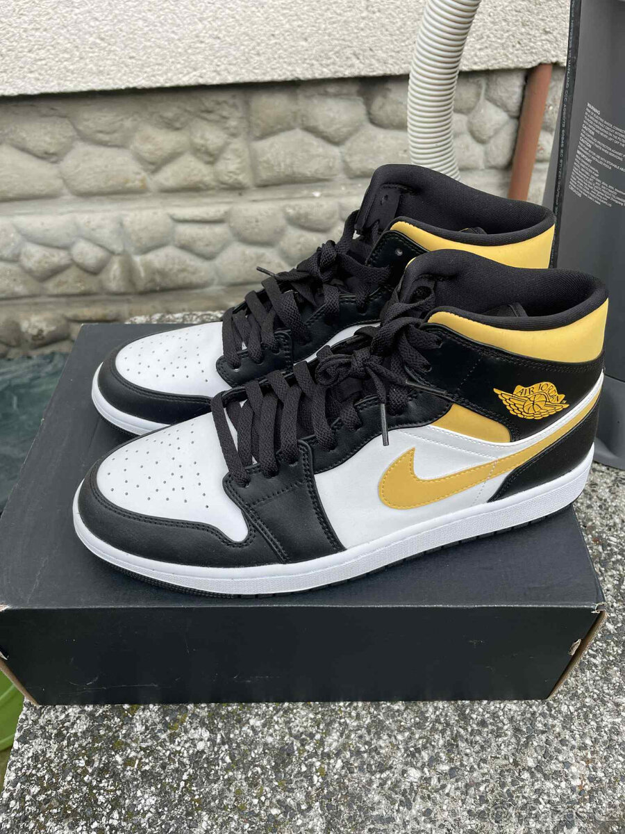 Jordan 1 Mid White Pollen Black