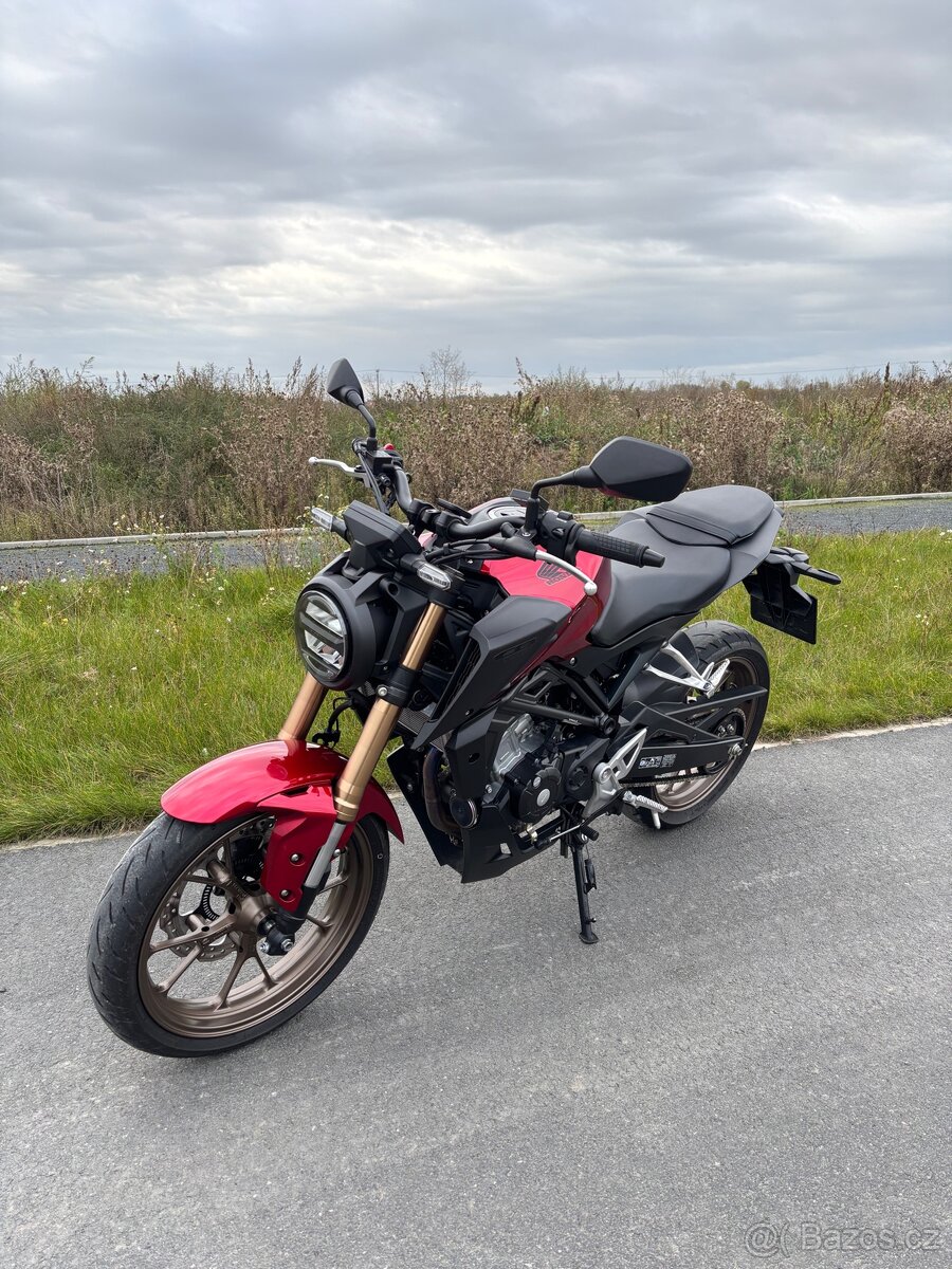 Honda cb125r 2023