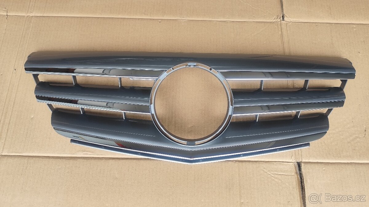 MERCEDES TŘÍDA B w245 FACELIFT MASKA MŘÍŽKA GRILL