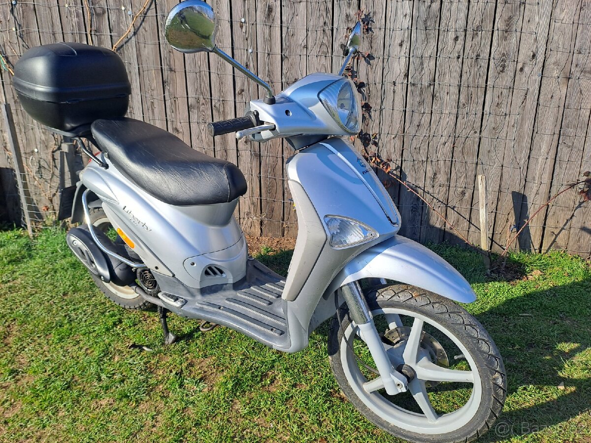 Motocykl Piaggio Liberty 125