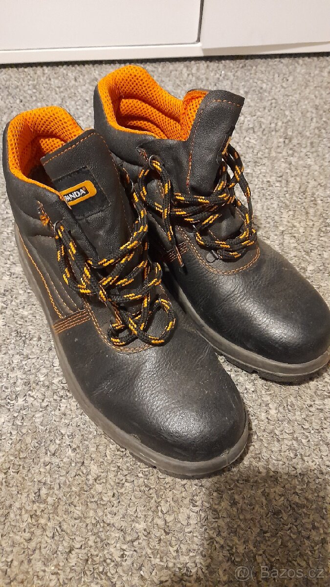 PRACOVNÍ KOTNÍKOVÁ OBUV