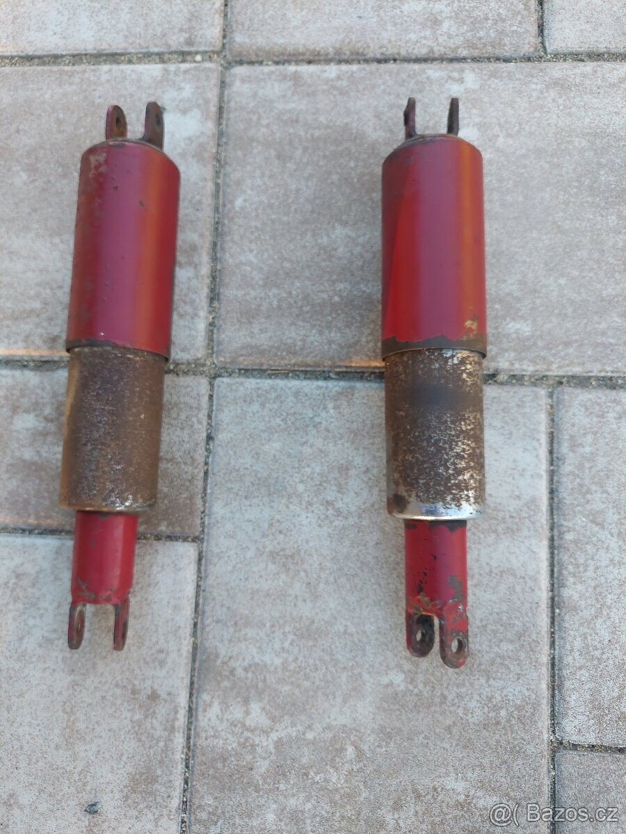 Jawa CZ 175 kyvacka - zadni tlumice