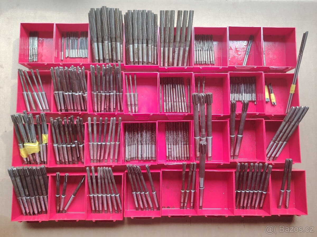 Výstružníky HSS – velká sada 304 ks – česká výroba