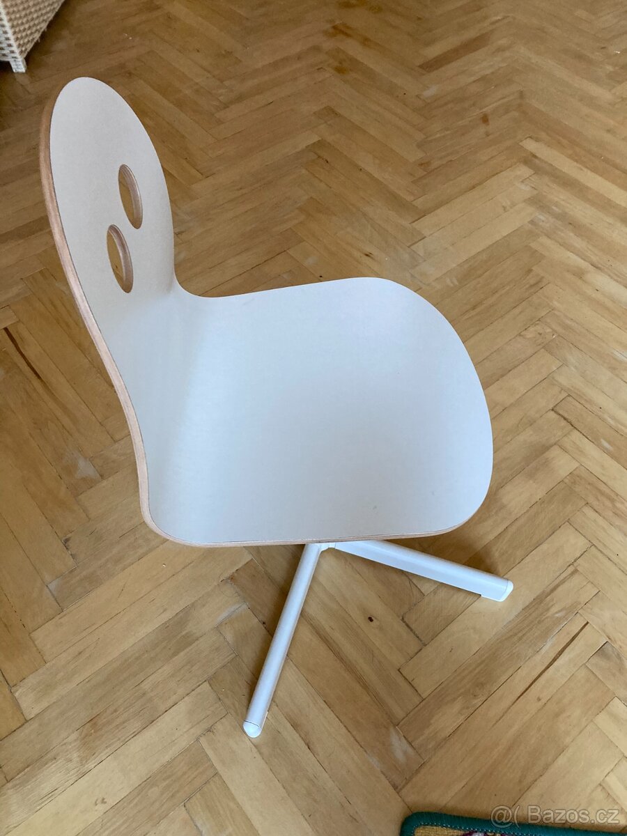 valfred-sibben-detska-zidle-bila