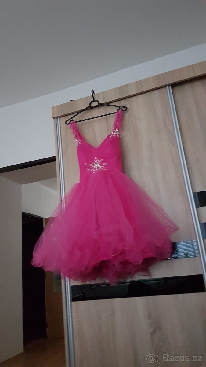 Šaty velikost 38