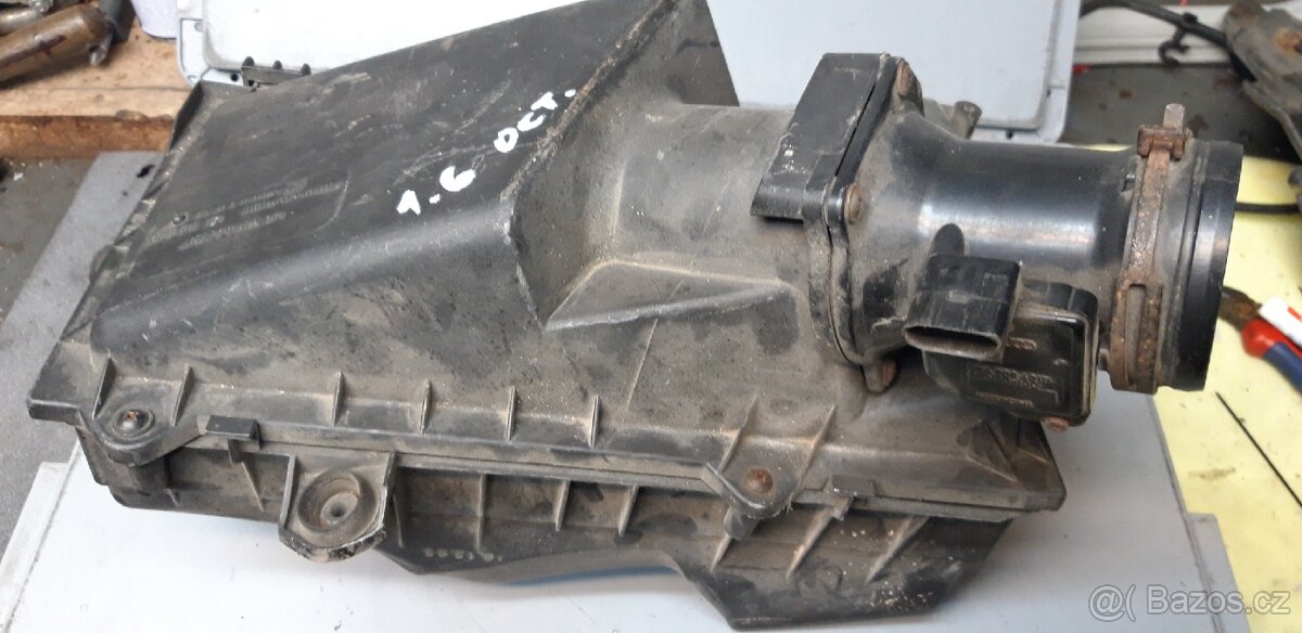 Škoda Octavia 1 benzín 75kw díly