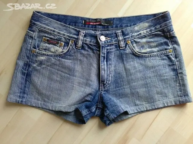 Kraťasy dámské