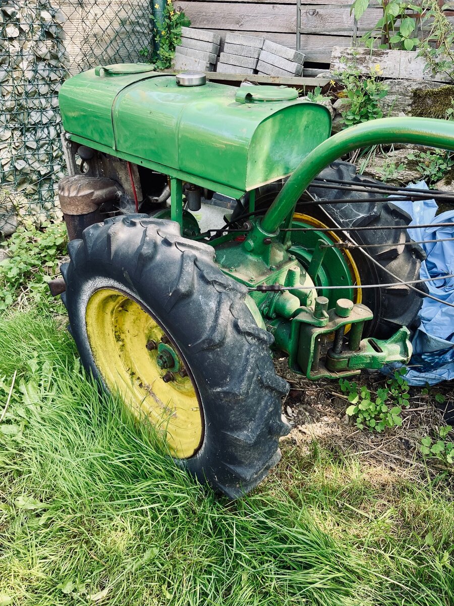 Malotraktor Agrozet 1958 + nákladní přívěs a příslušenství
