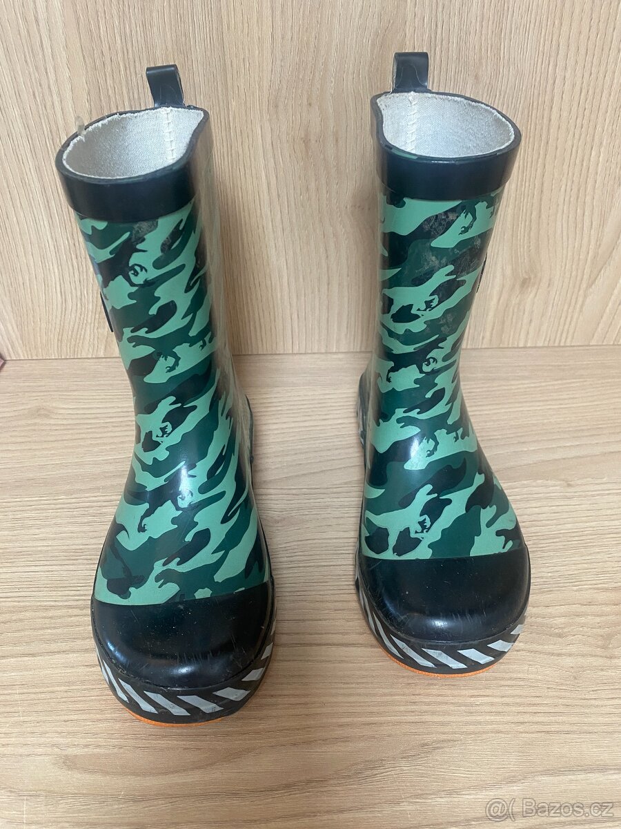 Gumovky - jurský svět