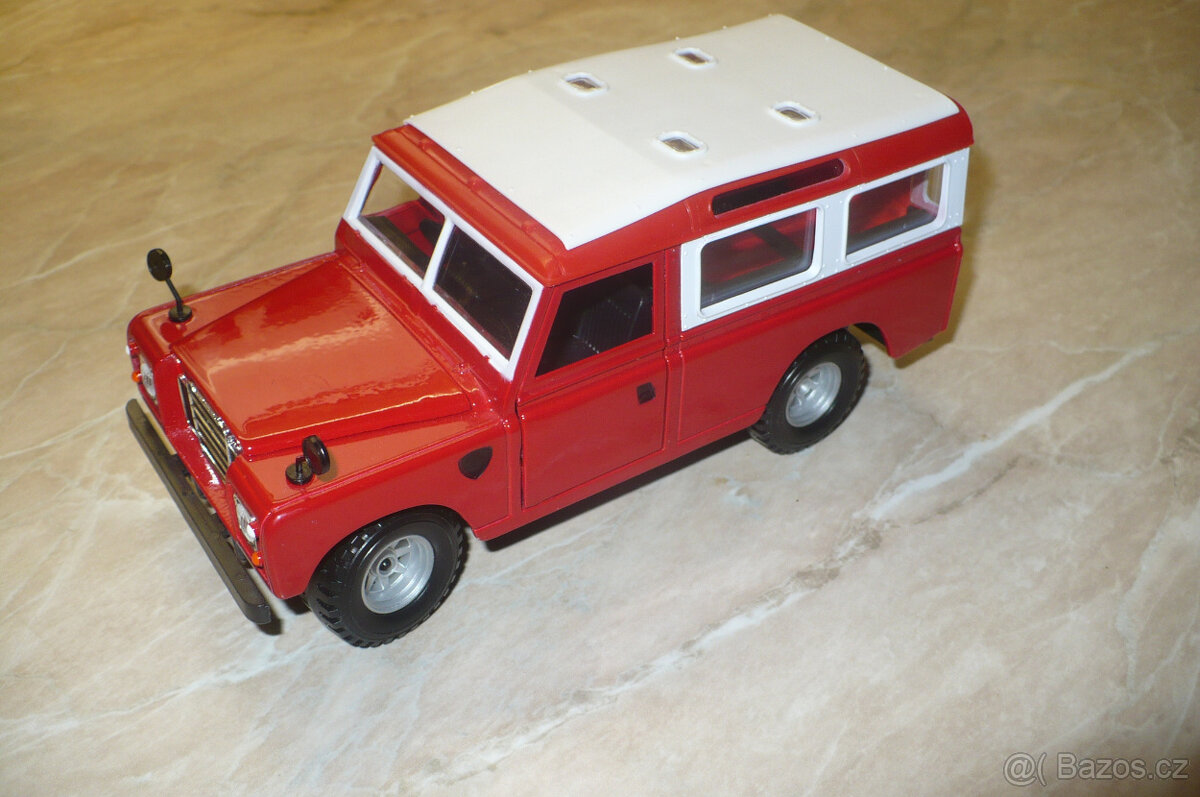 Land Rover model auto 1:25