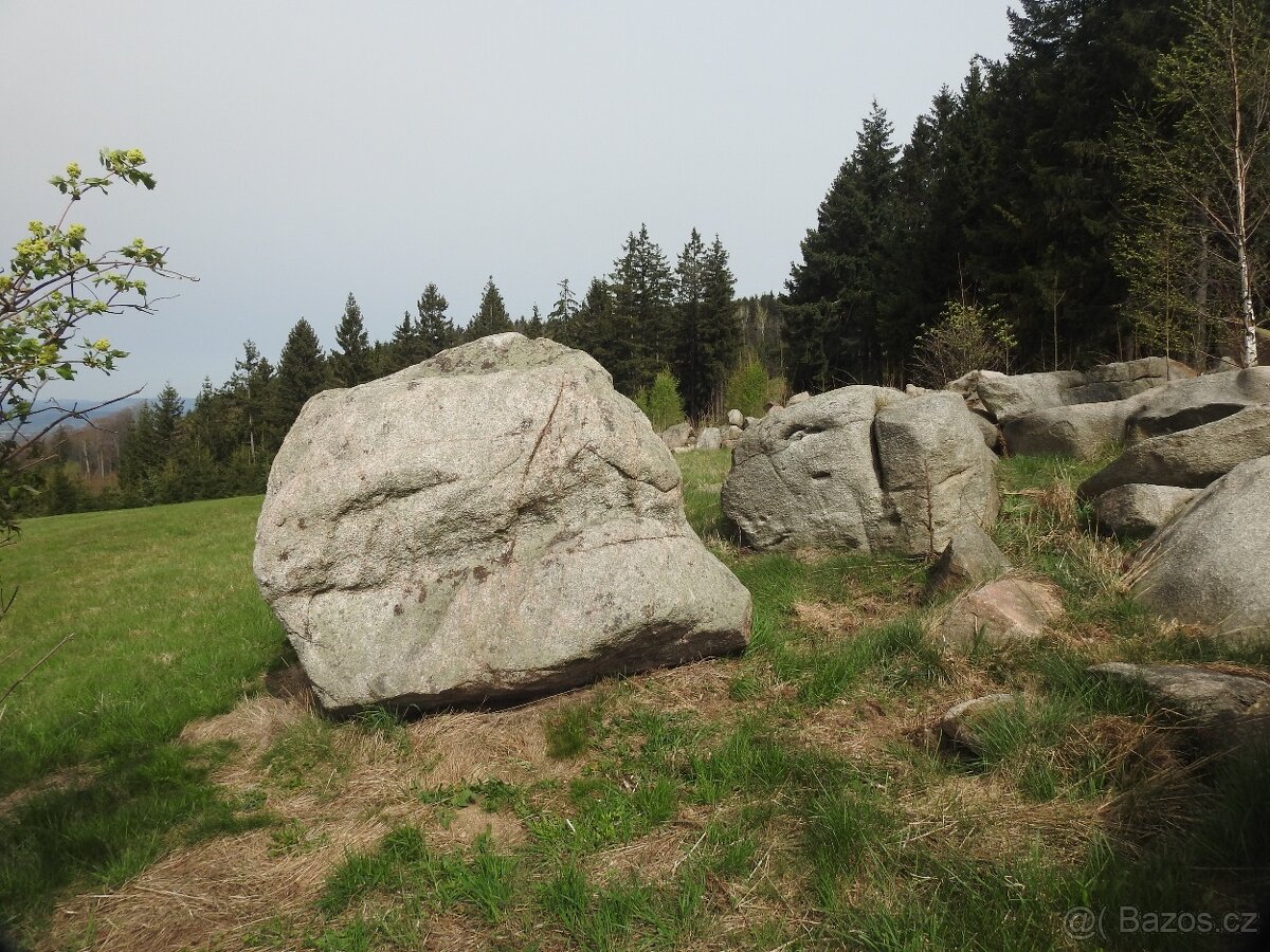 Prodej žulových kamenů
