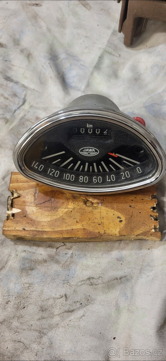 Jawa panelka 250 , 350 . 559 ,360