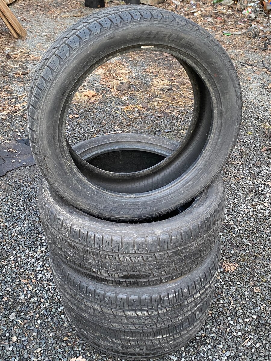Bridgestone R285/45/r22
