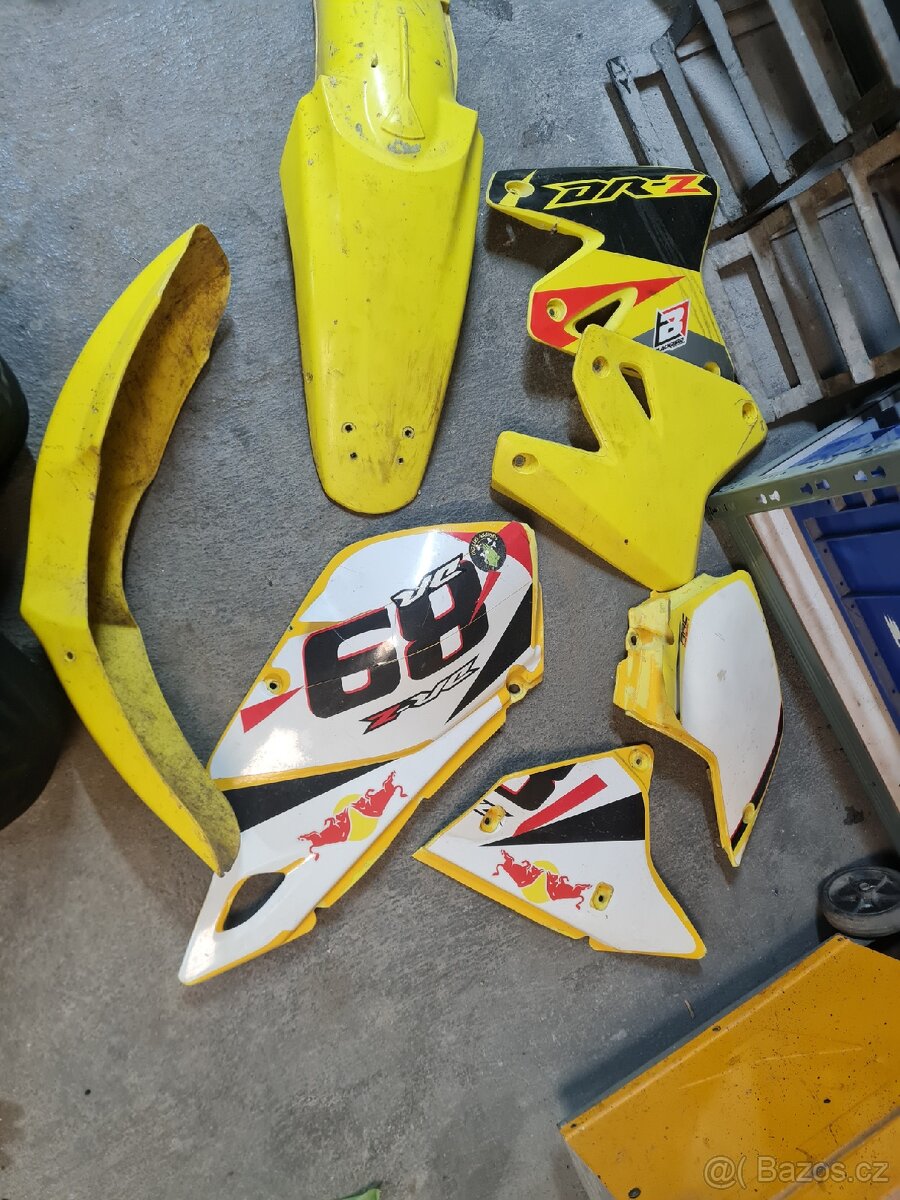 Plasty suzuki drz 400