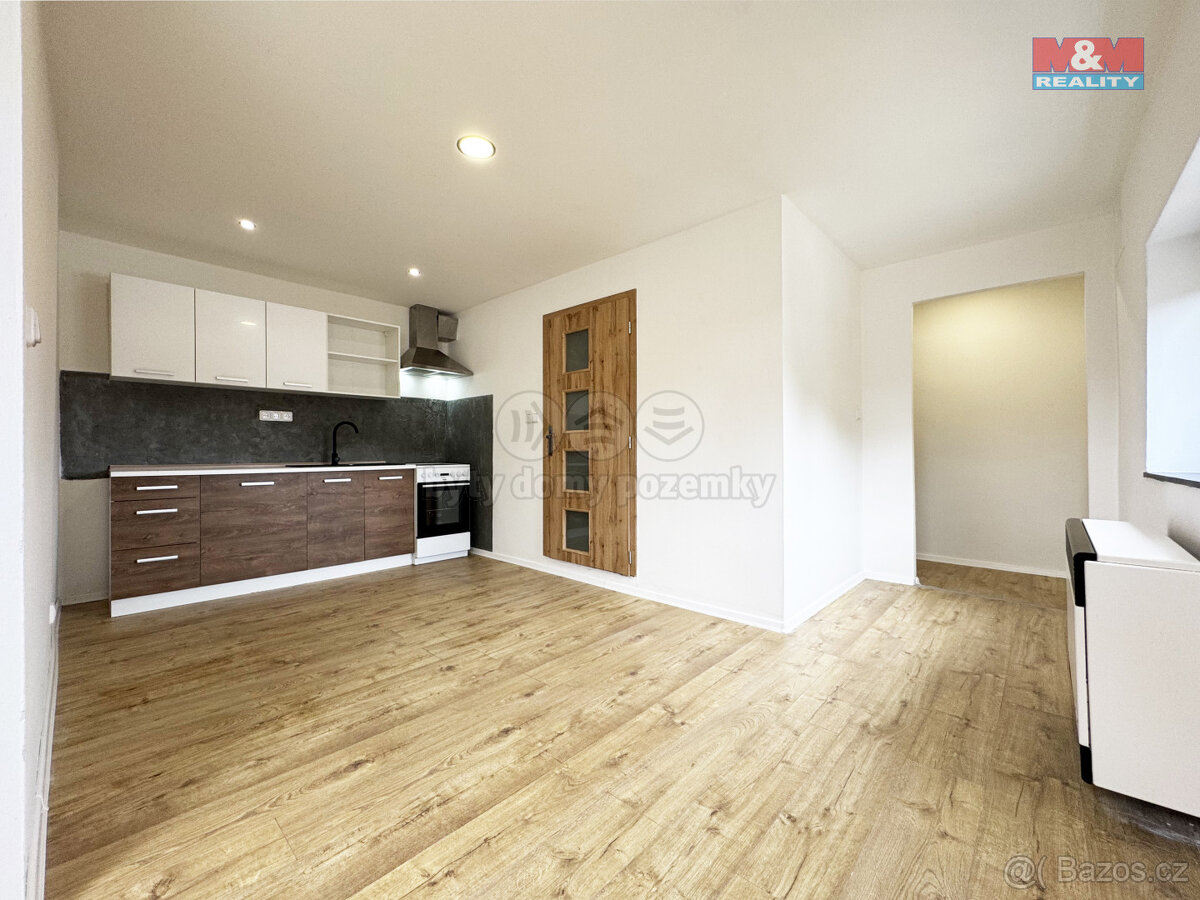 Pronájem bytu 2+kk, 32 m², Kraslice, ul. Čs. armády