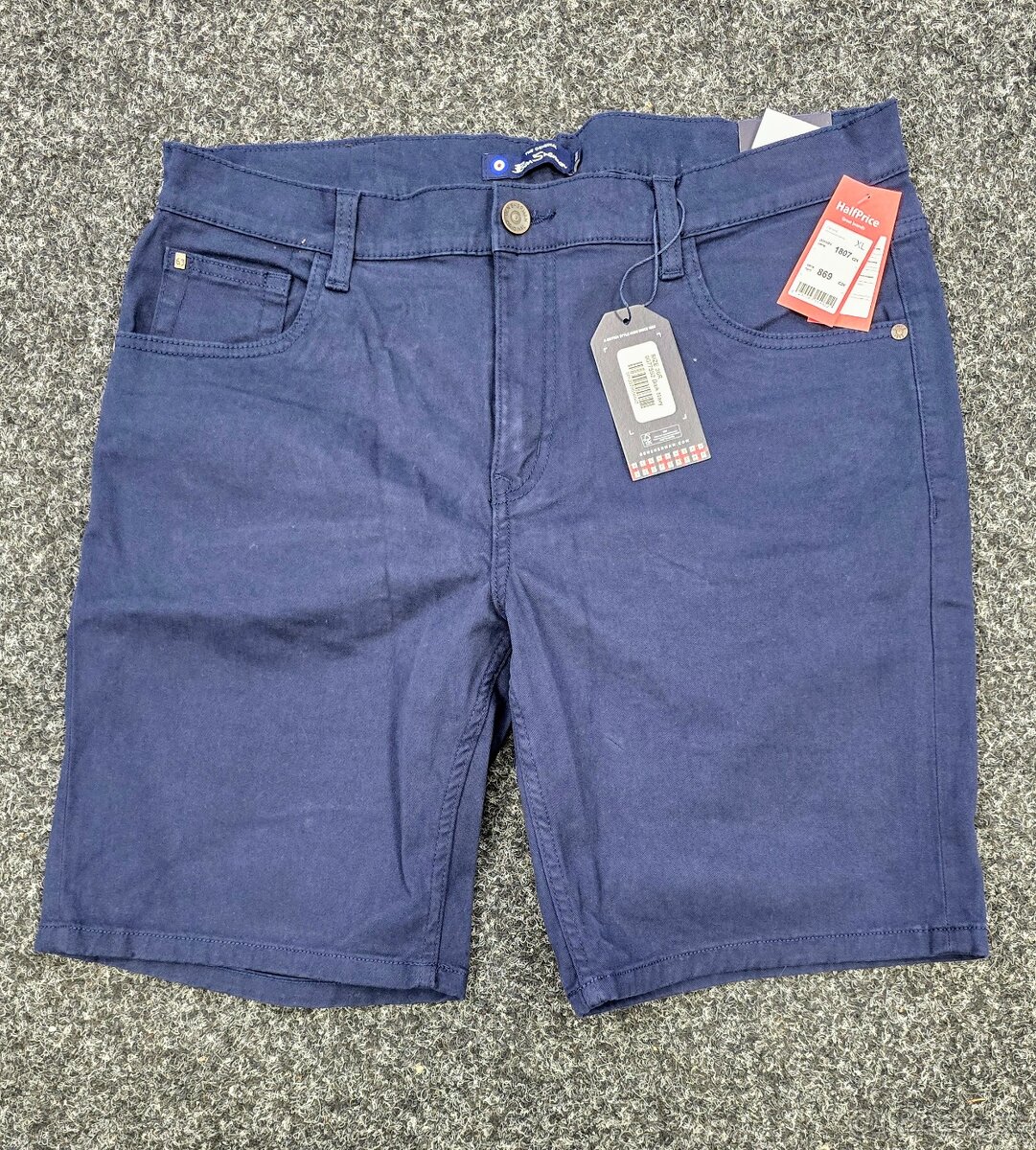 NOVÉ - Panská Kratasy BEN SHERMAN Signature Chino Kratasy
