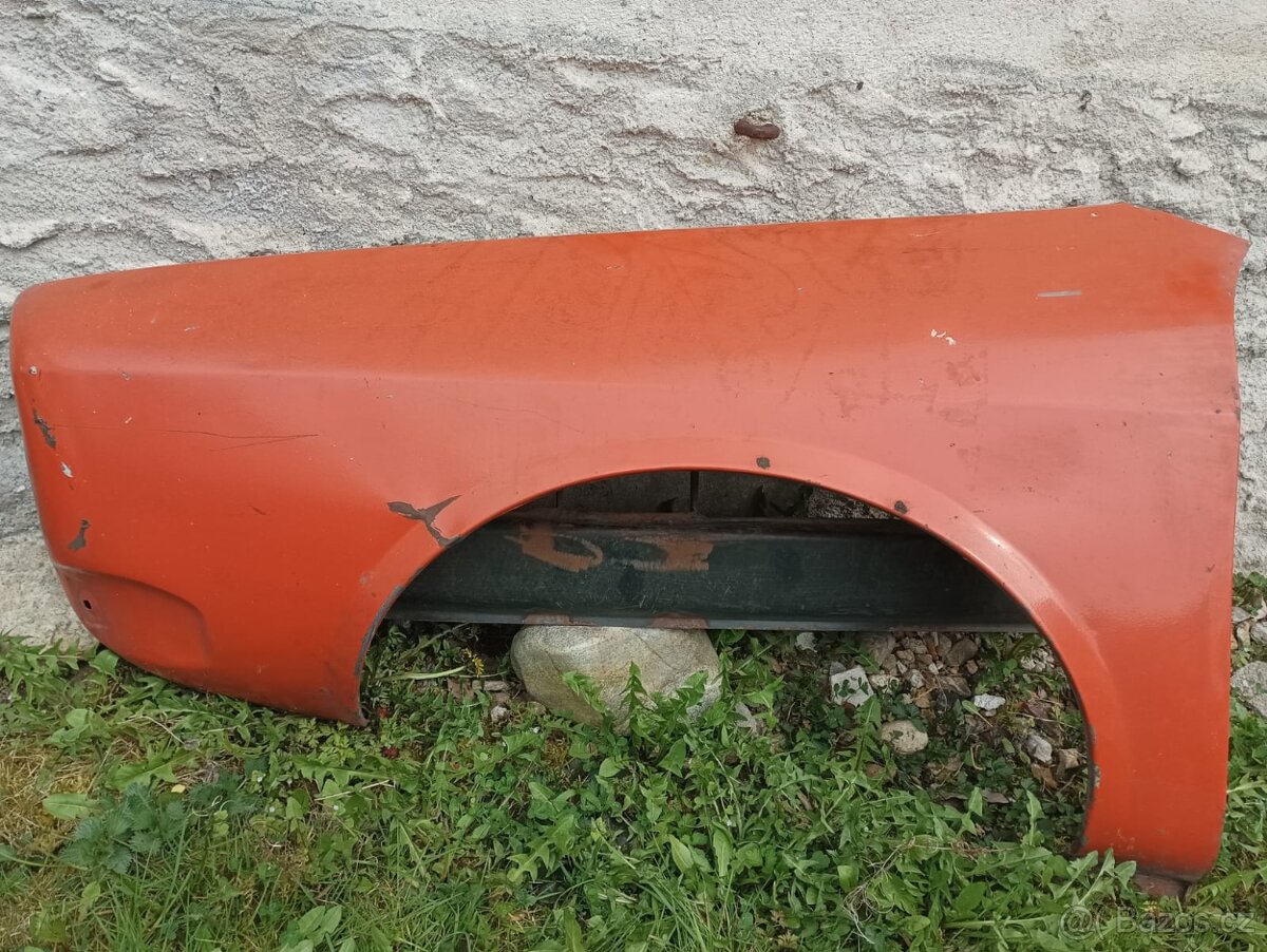 Přední blatník, Dacia 1300