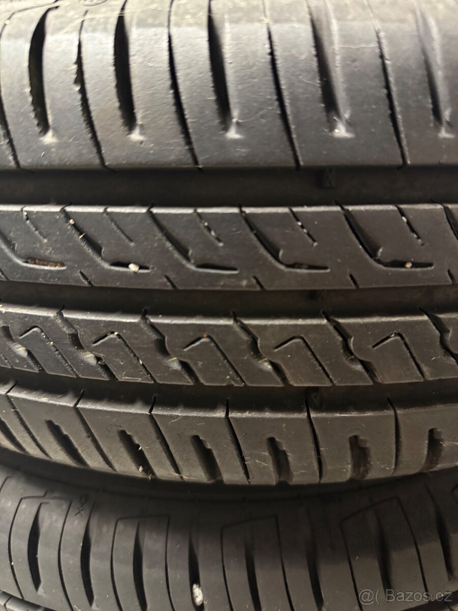 Pneu Škoda octavie 185/65R15