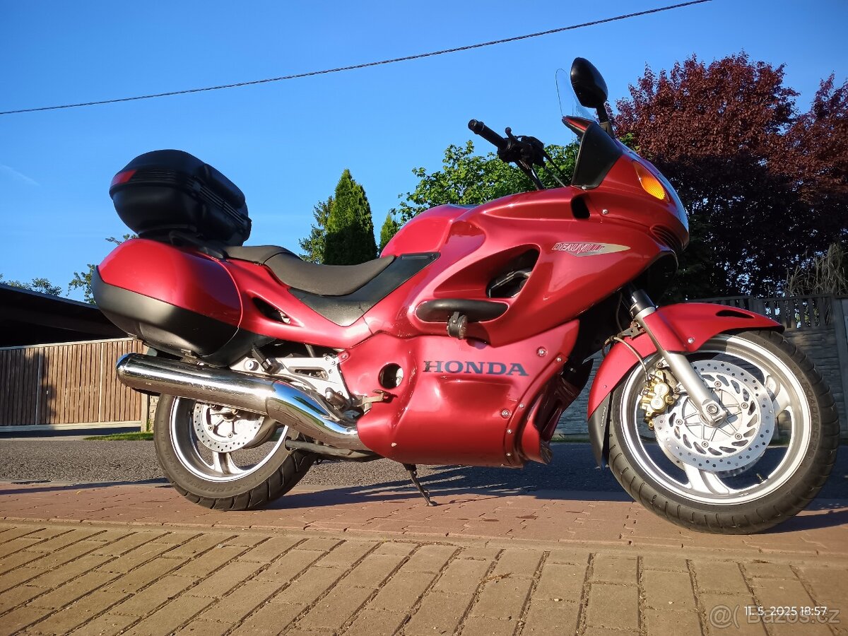 Honda deauville 650 NTV