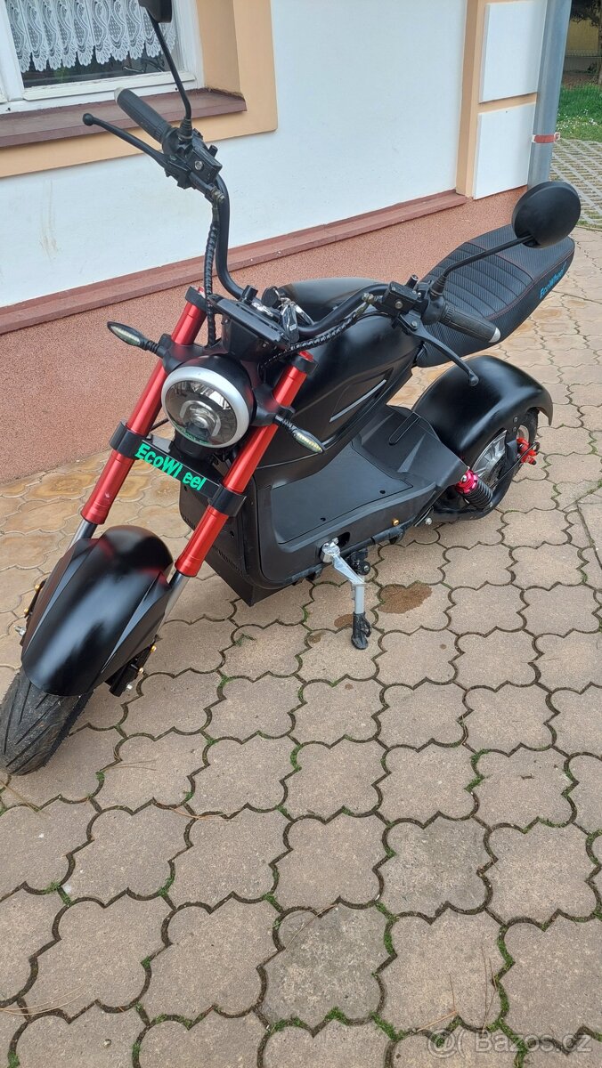 Elektrokoloběžka EcoWheel Chooper