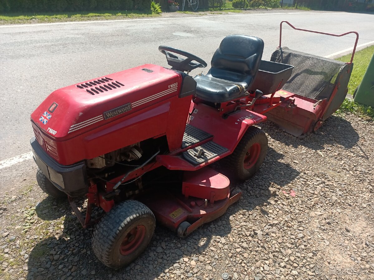 Zahradní traktor Westwood nefunkční REZERVOVÁNO