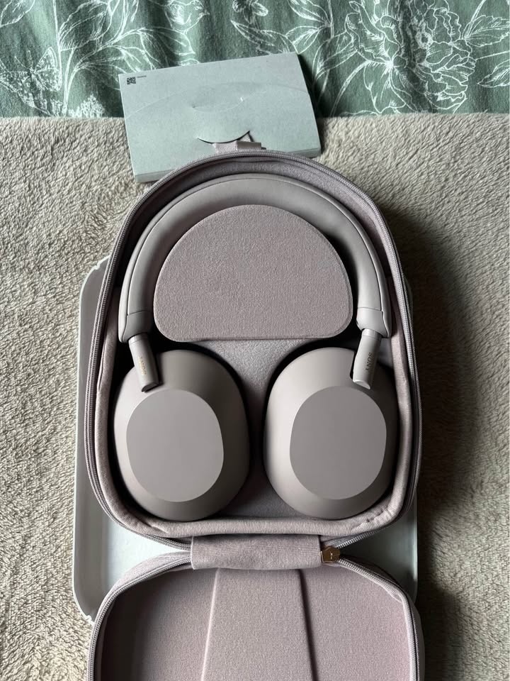 Sony WH-1000X M5