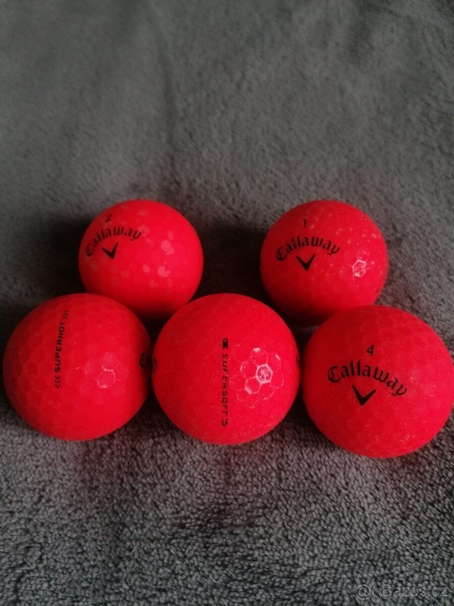 golfové míčky callaway červené