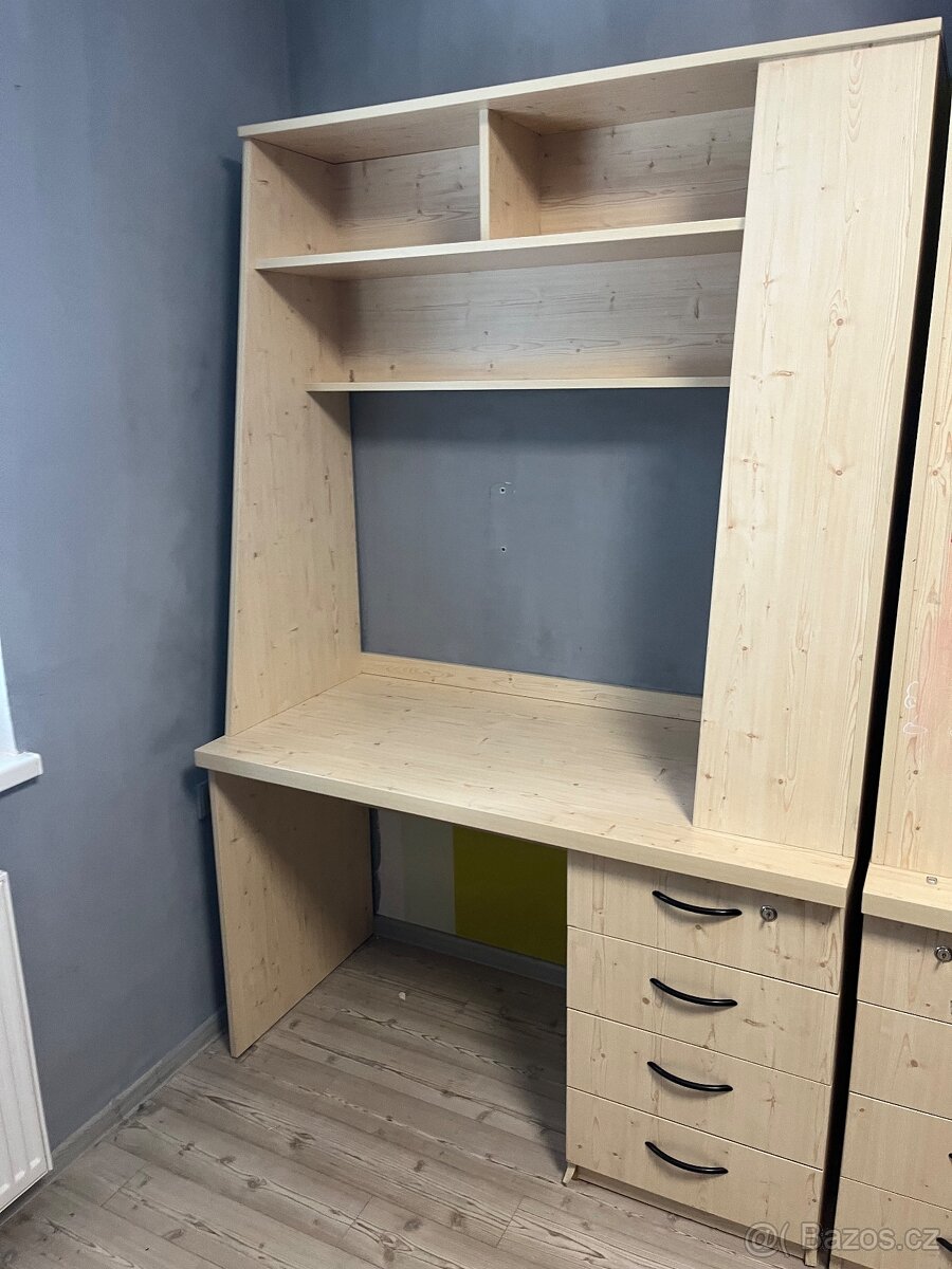 2x Kvalitní pracovní stůl