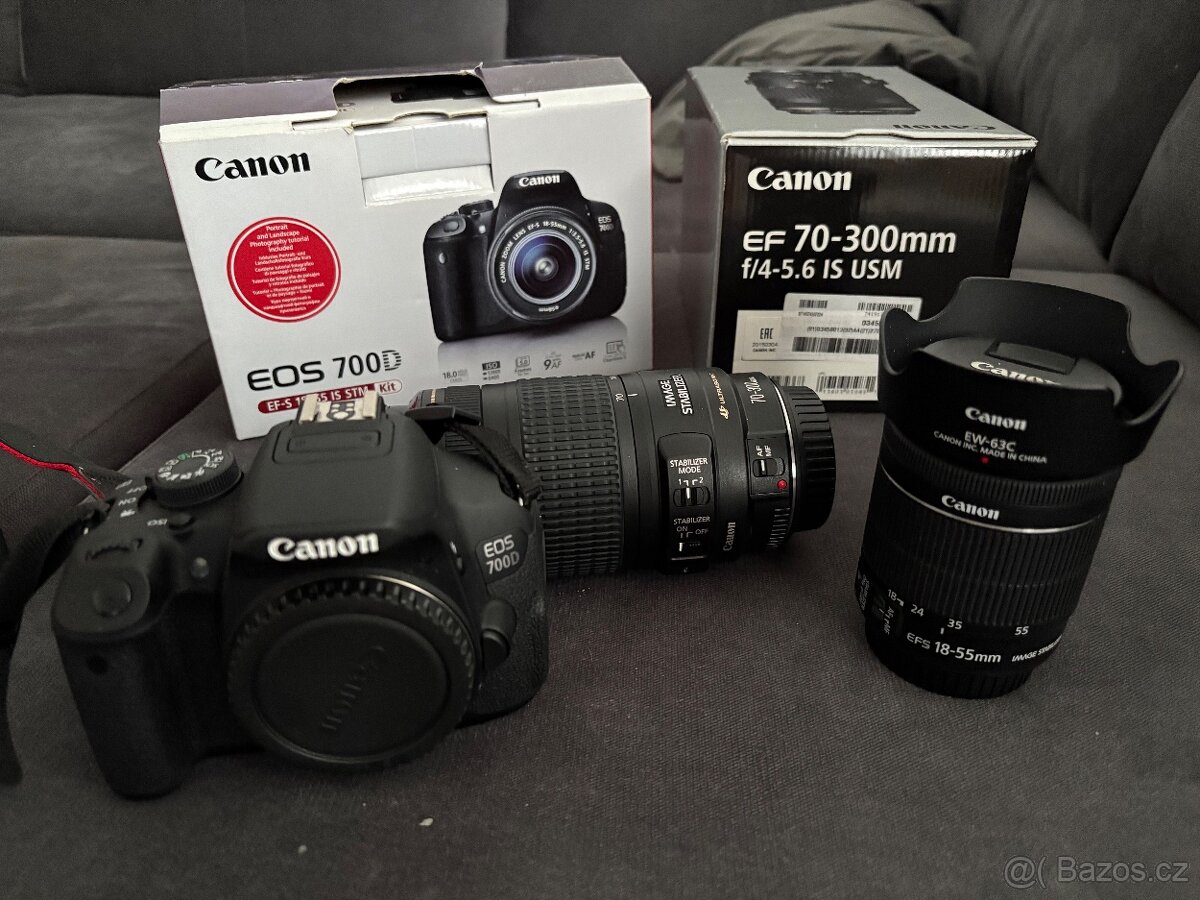 Fotoaparát Canon EOS 700D Objektiv ef 70-300mm f/4-5.6 IS U