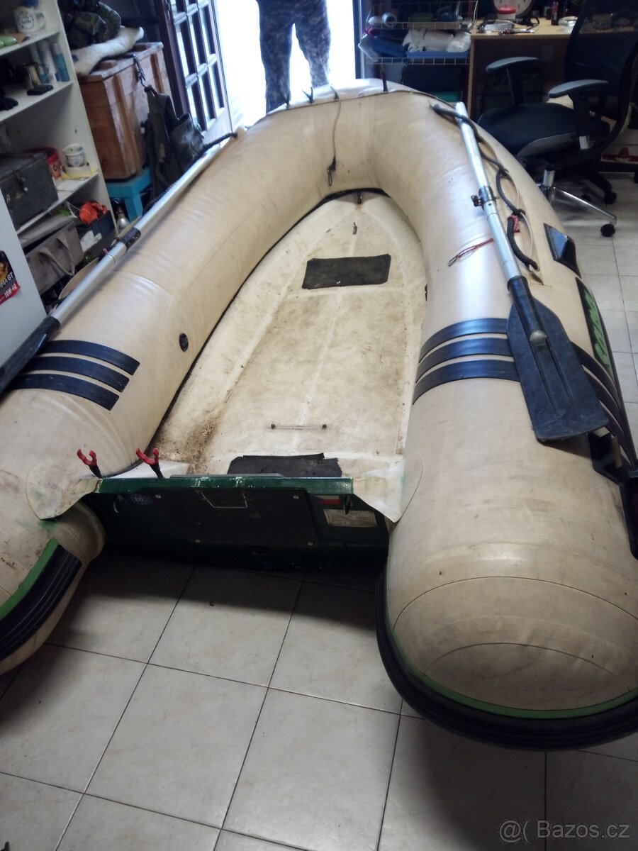 Nafukovací člun SAVA 275S